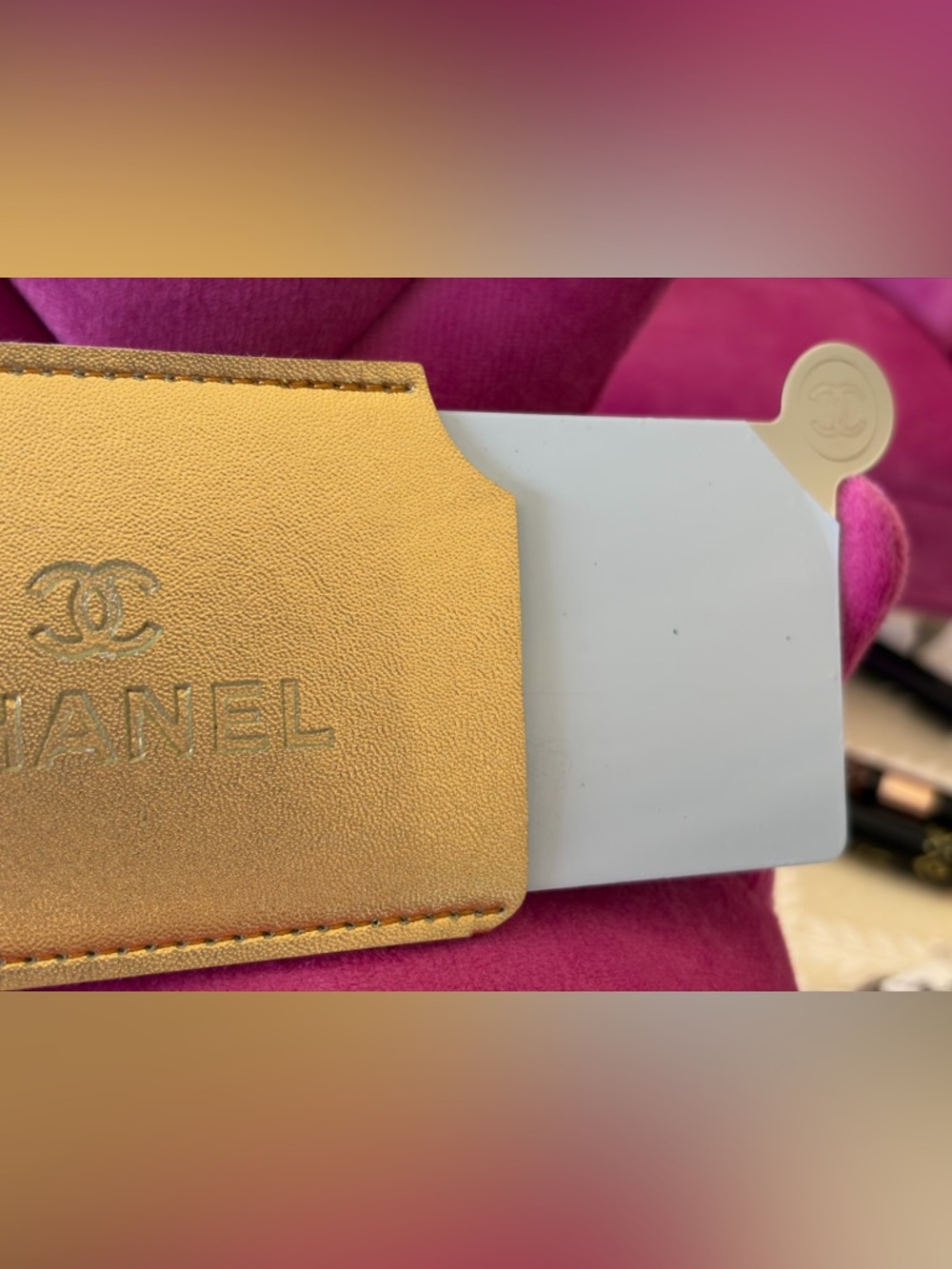 CHANEL Gold Metallic Mirror - Picture 3 of 4